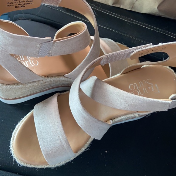 Heels - Picture 2 of 2